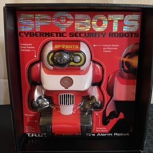 SpyBots T.R.I.P - security robot! Invisible motion sensors. Fun Boys gadget